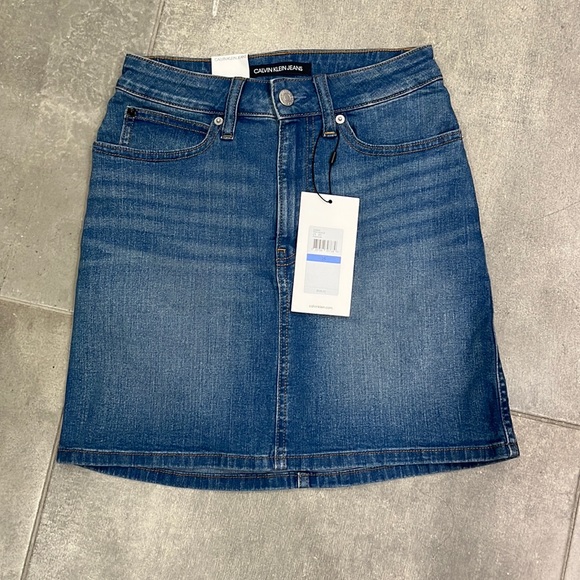 NWT Calvin Klein denim skirt - Picture 1 of 4